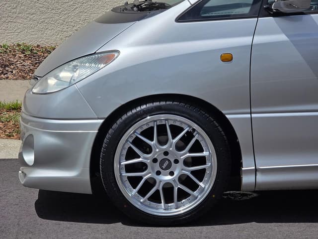 2000 Toyota Estima JDM car for sale — photo 3 of 25