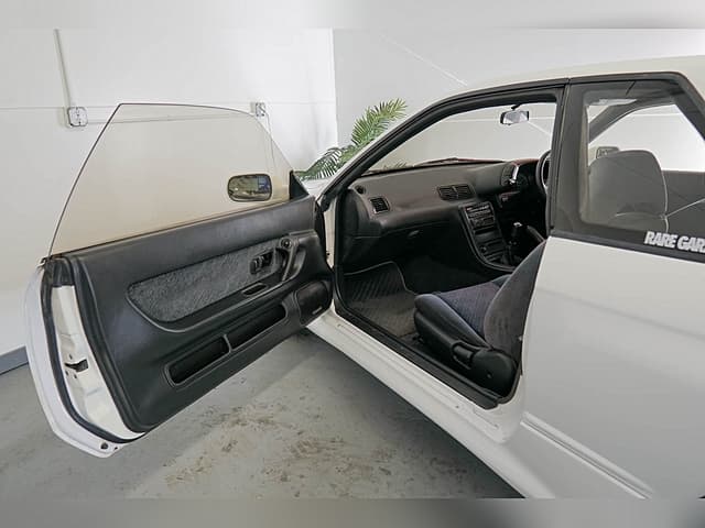 1991 Nissan Skyline JDM car for sale — photo 16 of 25