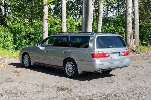 2000 Nissan Stagea JDM car for sale — photo 4 of 15
