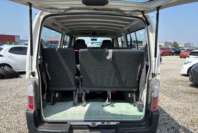 2007 Nissan Caravan JDM car for sale — photo 23 of 25