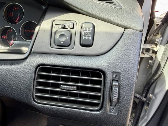 2001 Mitsubishi Lancer Evolution JDM car for sale — photo 5 of 25