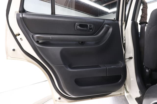 1999 Honda CR-V JDM car for sale — photo 22 of 25