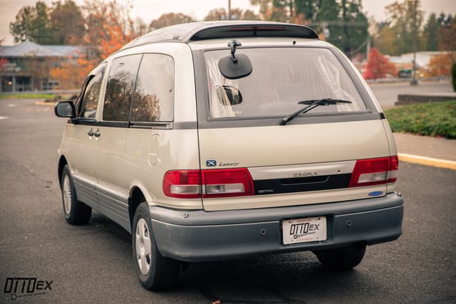1995 Toyota Estima JDM car for sale — photo 18 of 25