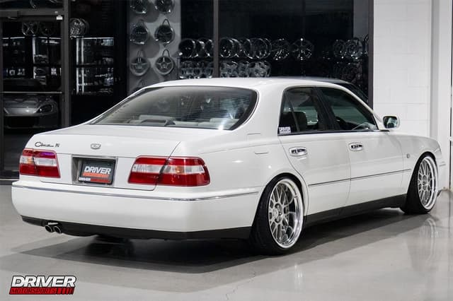 1996 Nissan Cima JDM car for sale — photo 10 of 25