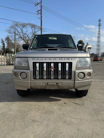 1999 Mitsubishi Pajero Mini JDM car for sale — photo 2 of 11