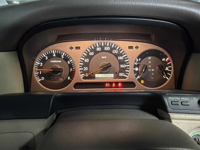 2001 Toyota Crown JDM car for sale — photo 7 of 9