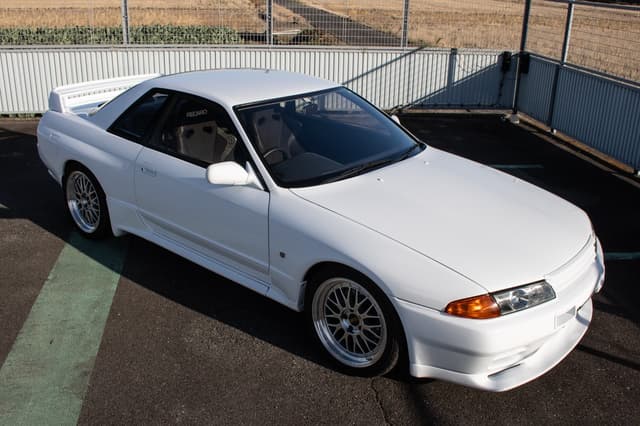 1994 Nissan Skyline JDM car for sale — photo 11 of 25