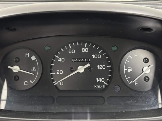 2001 Daihatsu Hijet JDM car for sale — photo 9 of 25