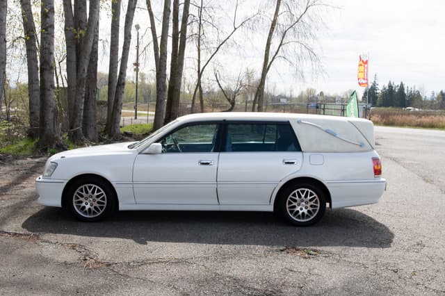 2001 Toyota Crown JDM car for sale — photo 6 of 15