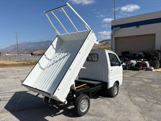 1991 Mitsubishi Minicab JDM car for sale — photo 7 of 25