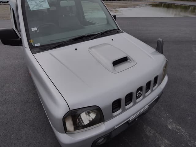 2001 Suzuki Jimny JDM car for sale — photo 12 of 25
