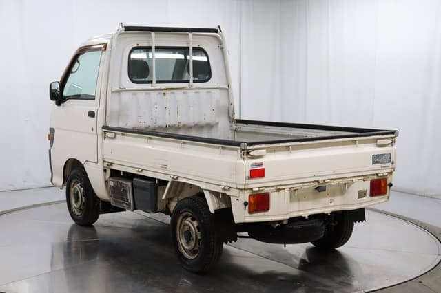 1997 Daihatsu Hijet JDM car for sale — photo 5 of 25