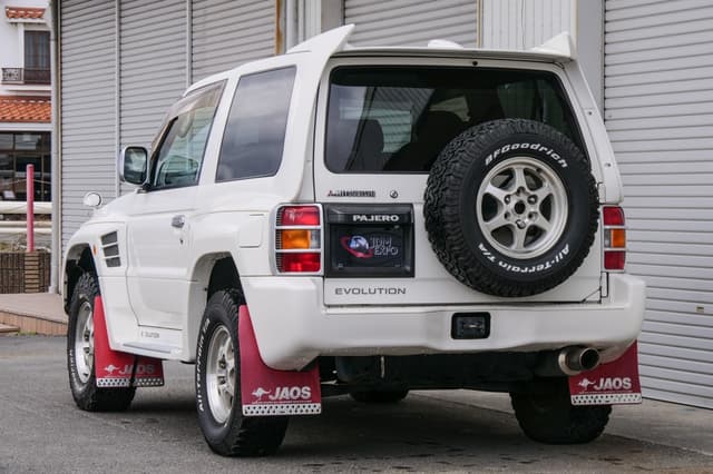 1997 Mitsubishi Pajero JDM car for sale — photo 7 of 25