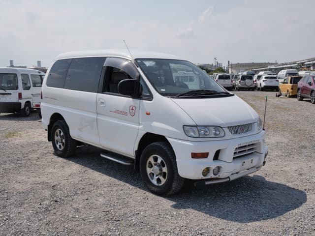 1999 Mitsubishi Delica JDM car for sale — photo 3 of 25