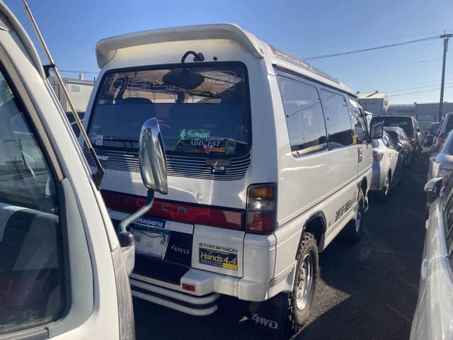 1991 Mitsubishi Delica JDM car for sale — photo 4 of 10