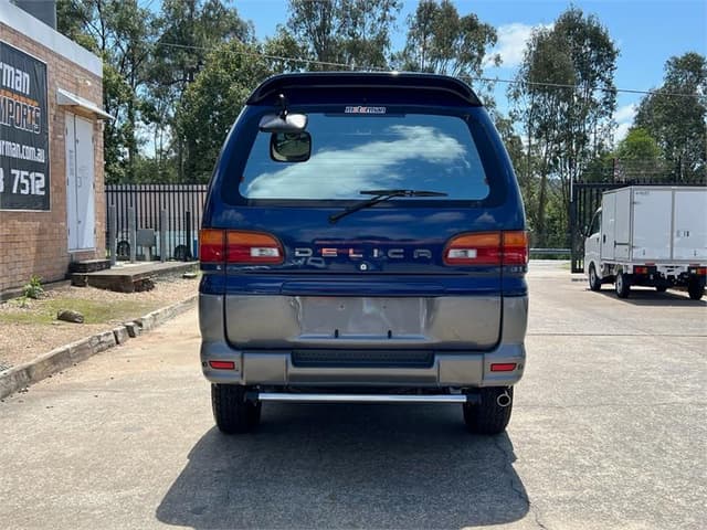 1997 Mitsubishi Delica JDM car for sale — photo 7 of 19