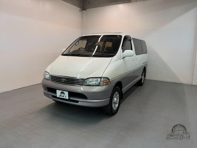 1997 Toyota Granvia JDM car for sale — photo 4 of 25