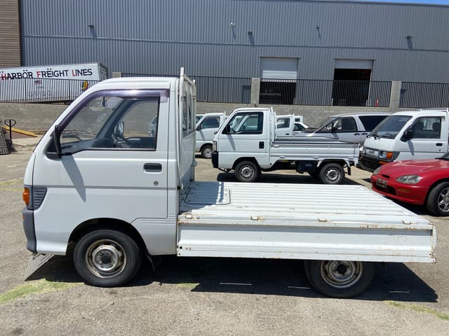 1994 Daihatsu Hijet JDM car for sale — photo 11 of 24