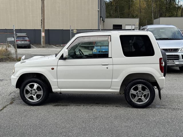 2004 Mitsubishi Pajero Mini JDM car for sale — photo 4 of 18