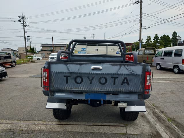 1995 Toyota Hilux JDM car for sale — photo 4 of 13
