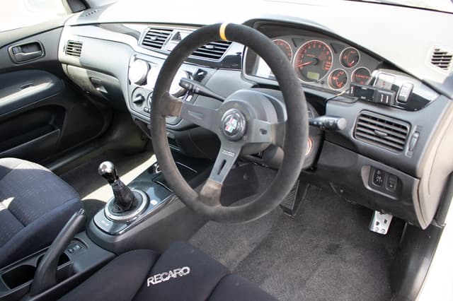 2006 Mitsubishi Lancer Evolution JDM car for sale — photo 17 of 25