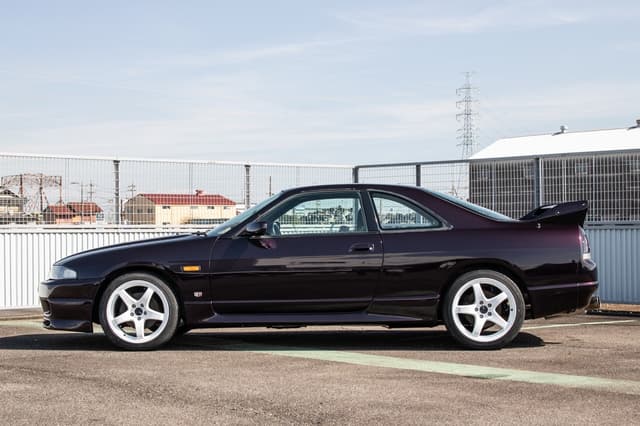 1996 Nissan Skyline JDM car for sale — photo 3 of 25