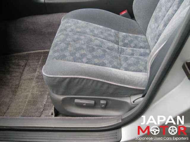 1995 Toyota Aristo JDM car for sale — photo 14 of 16