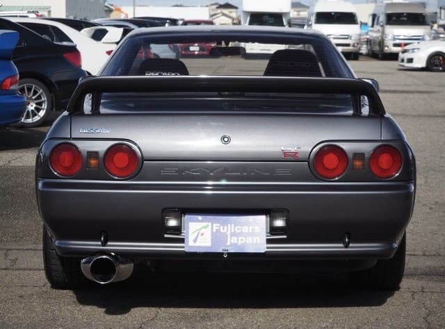 1990 Nissan Skyline JDM car for sale — photo 4 of 10