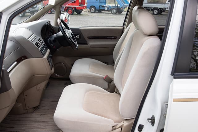 2001 Nissan Presage JDM car for sale — photo 15 of 15