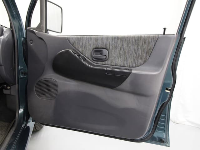 1994 Mitsubishi Toppo JDM car for sale — photo 21 of 25