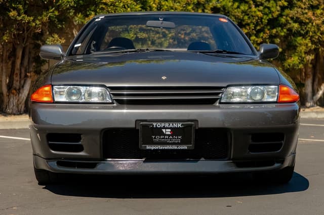 1991 Nissan Skyline JDM car for sale — photo 4 of 25