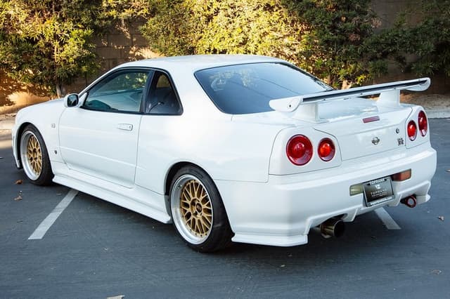 1999 Nissan Skyline JDM car for sale — photo 7 of 25