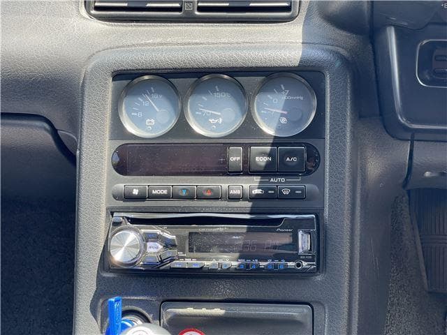1993 Nissan Skyline JDM car for sale — photo 19 of 23