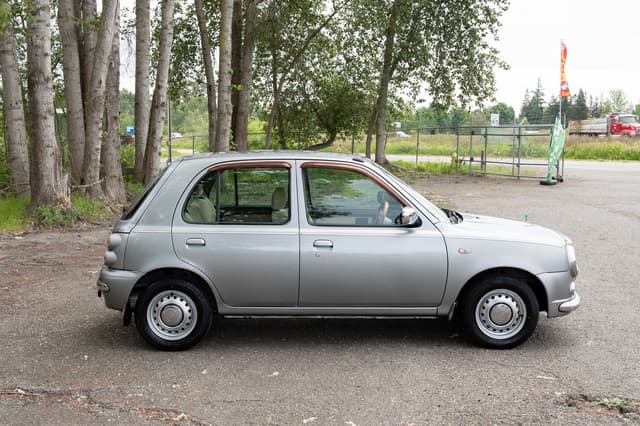 2001 Nissan March JDM car for sale — photo 6 of 11