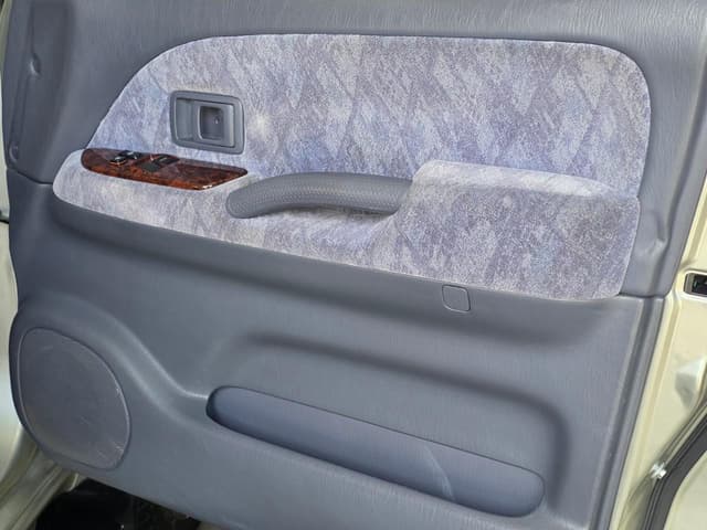 2001 Toyota Land Cruiser Prado JDM car for sale — photo 16 of 25