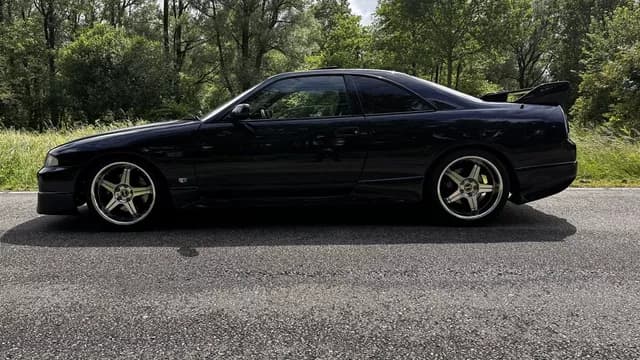 1996 Nissan Skyline JDM car for sale — photo 5 of 25