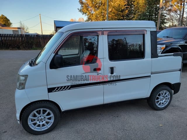 2004 Daihatsu Hijet JDM car for sale — photo 13 of 13