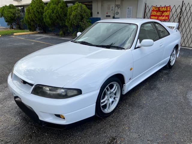 1995 Nissan Skyline JDM car for sale — photo 3 of 17