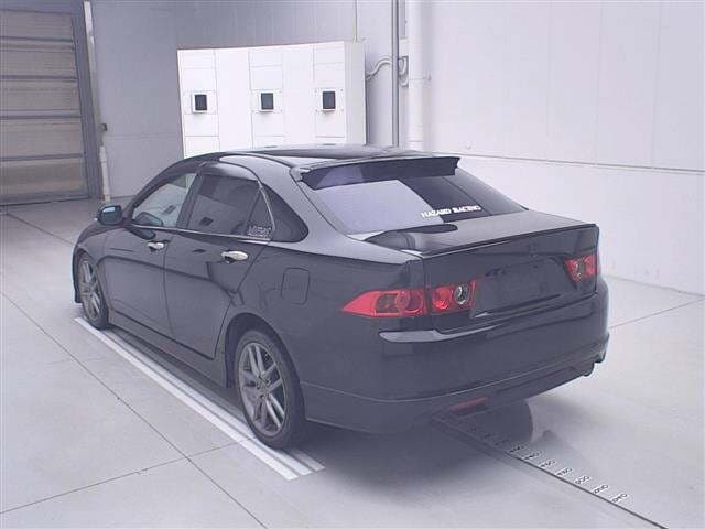 2007 Honda Accord JDM car for sale — photo 2 of 13