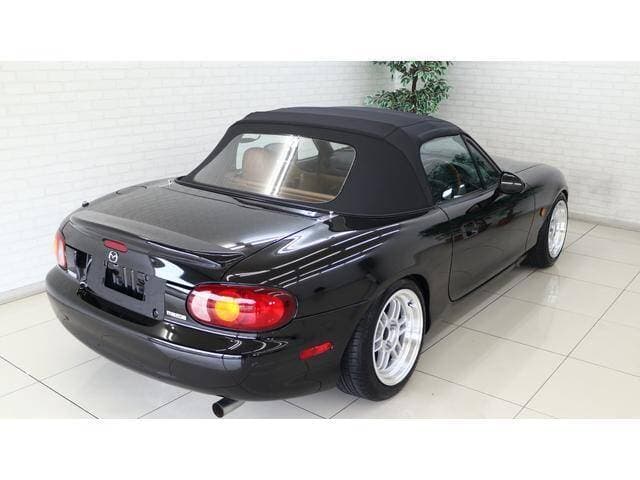 1998 Mazda Roadster (Eunos Roadster / MX-5) JDM car for sale — photo 2 of 17