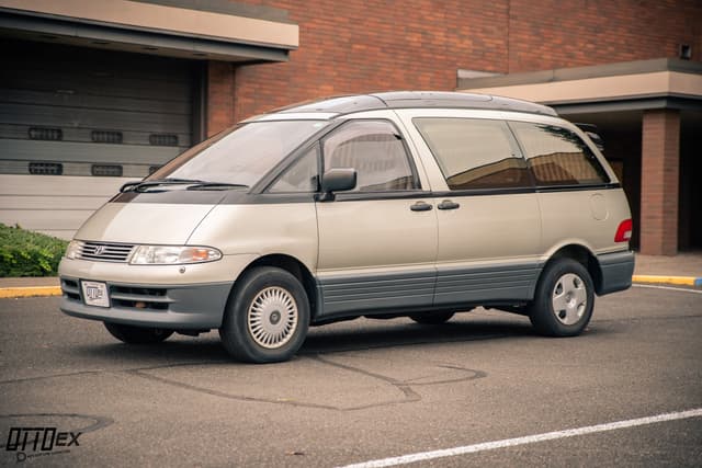 1995 Toyota Estima JDM car for sale — photo 7 of 25