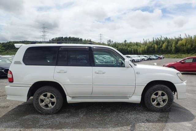 2005 Toyota Land Cruiser JDM car for sale — photo 6 of 25