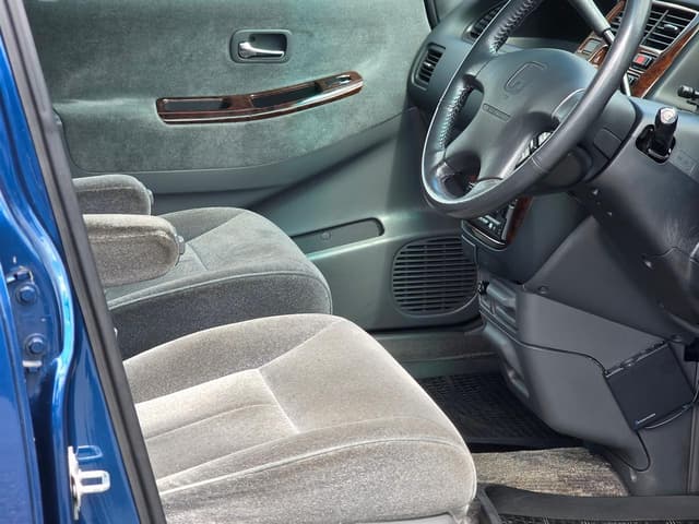 1997 Honda Odyssey JDM car for sale — photo 4 of 25