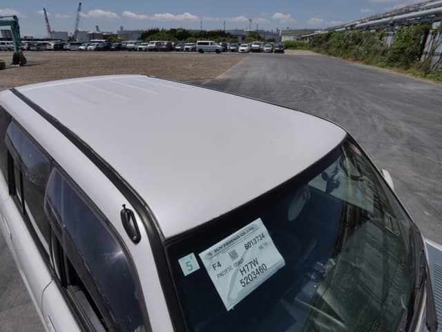 2001 Mitsubishi Pajero JDM car for sale — photo 14 of 25