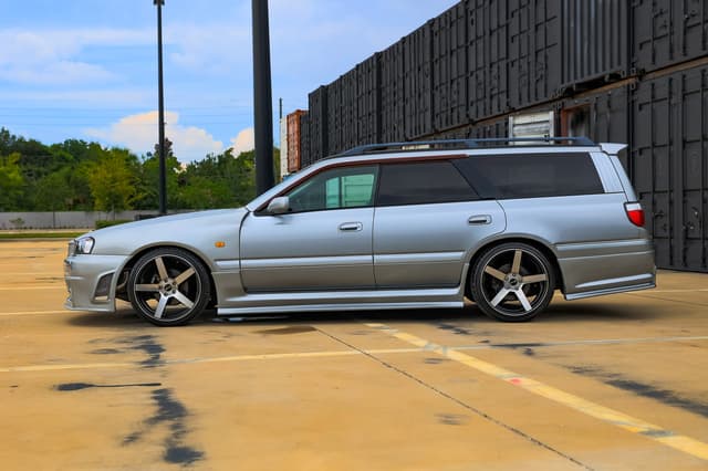 2000 Nissan Stagea JDM car for sale — photo 9 of 25