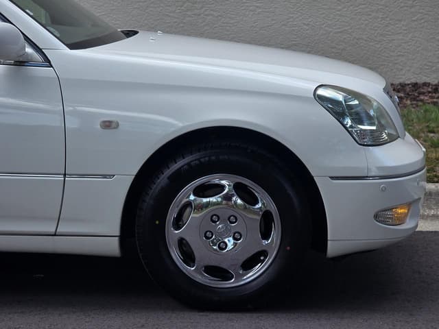 2000 Toyota Celsior JDM car for sale — photo 19 of 25