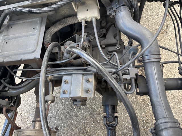 1997 Daihatsu Hijet JDM car for sale — photo 10 of 25