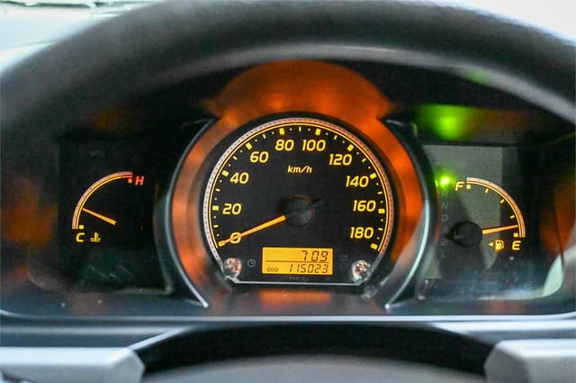 2012 Toyota HiAce JDM car for sale — photo 23 of 25