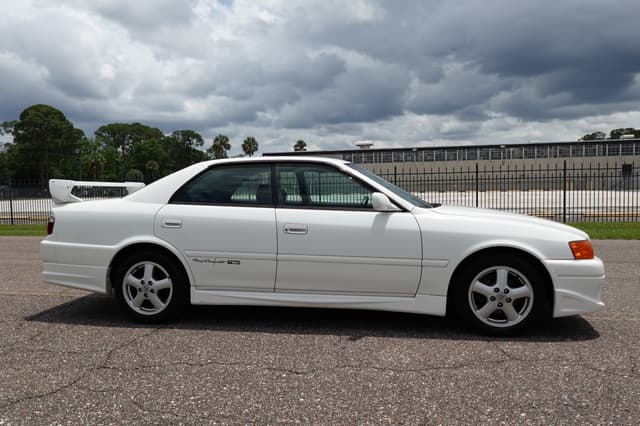 1999 Toyota Chaser JDM car for sale — photo 6 of 20