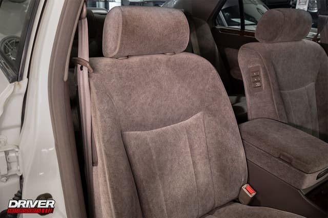 1996 Nissan Cima JDM car for sale — photo 15 of 25